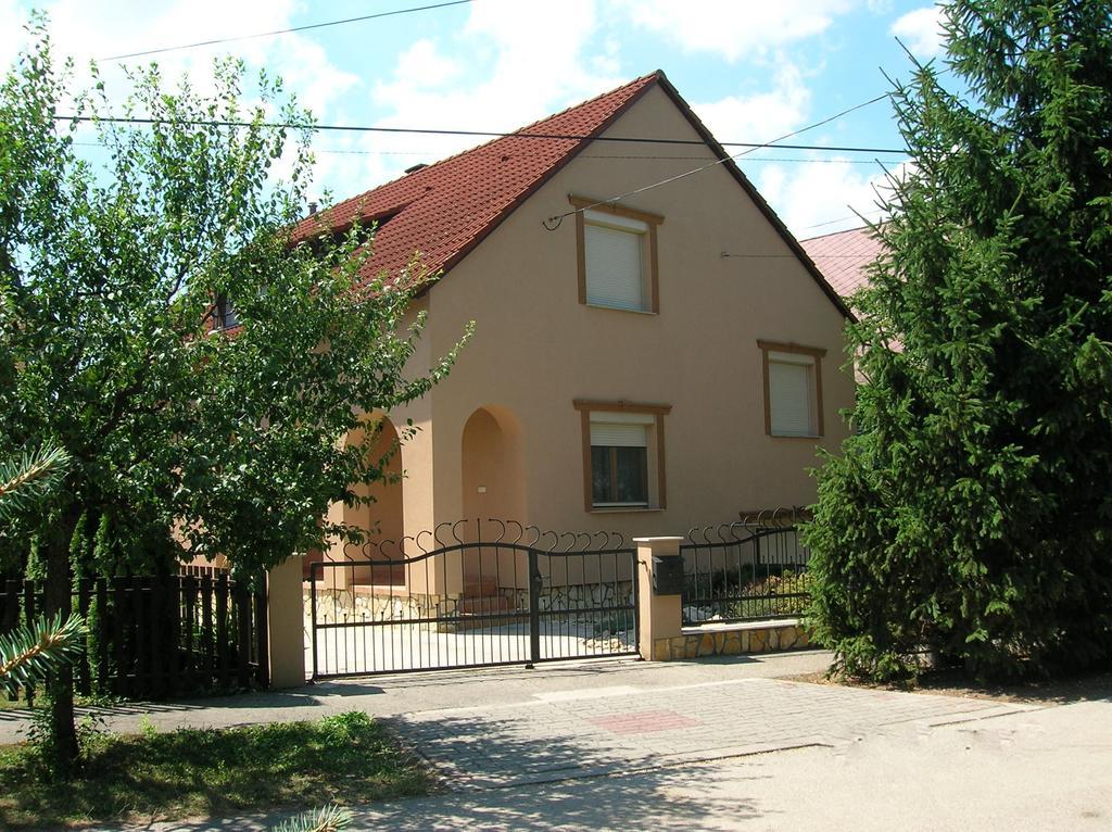 Sárvár Margareta Apartman 아파트 외부 사진